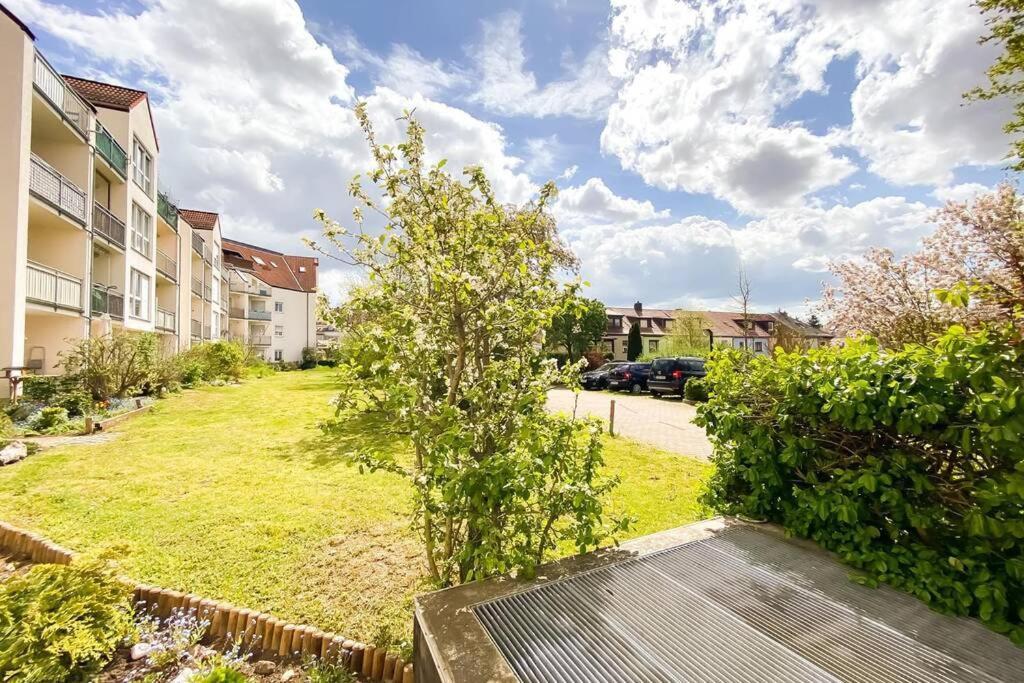 Apartment Am Auensee Mit Grosser Terrasse & Privat-Parkplatz Лайпциг Екстериор снимка
