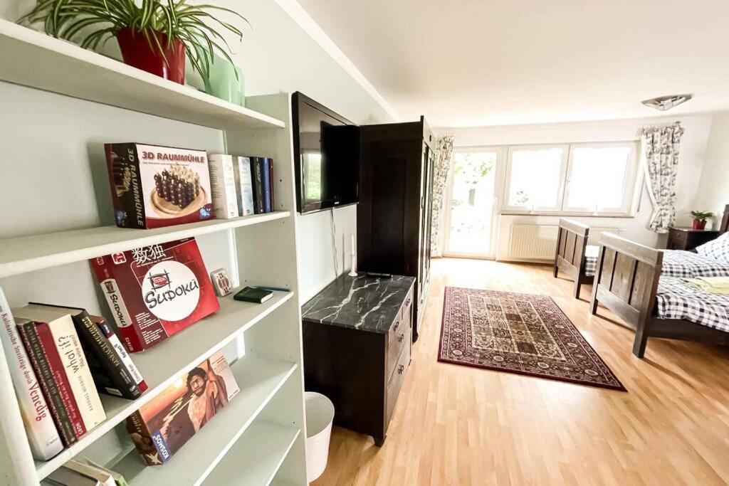 Apartment Am Auensee Mit Grosser Terrasse & Privat-Parkplatz Лайпциг Екстериор снимка